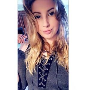 Meet your Posher, Monica